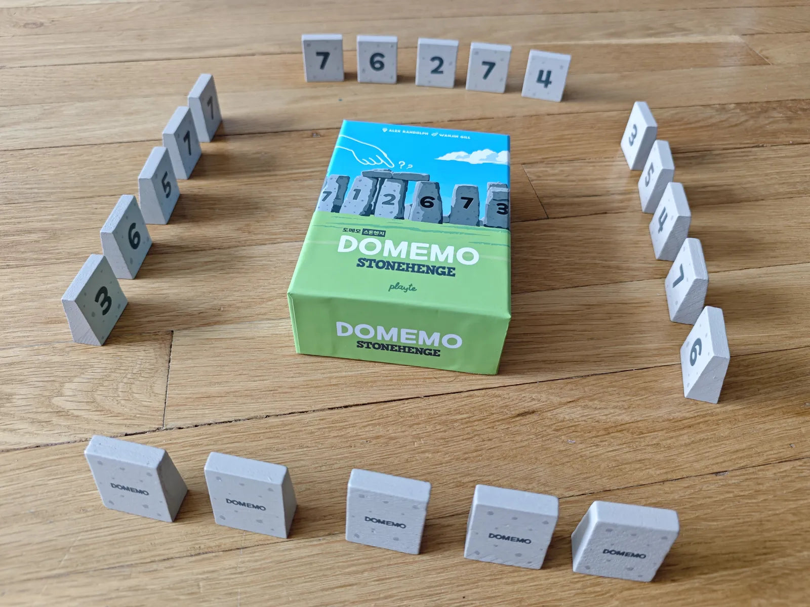 Domemo Stonehenge