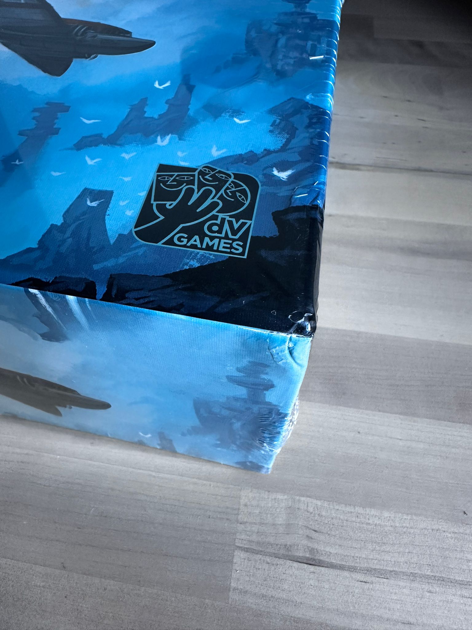 Danneggiato - Sleeping Gods Distant Skies Collector Edition