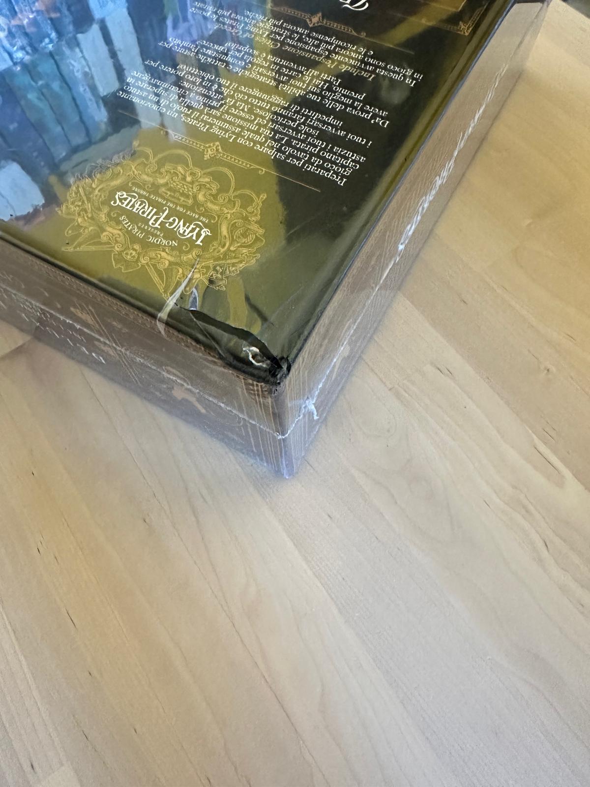 Lying Pirates - Deluxe Big Box - The Race for the Pirate Throne DANNEGGIATO