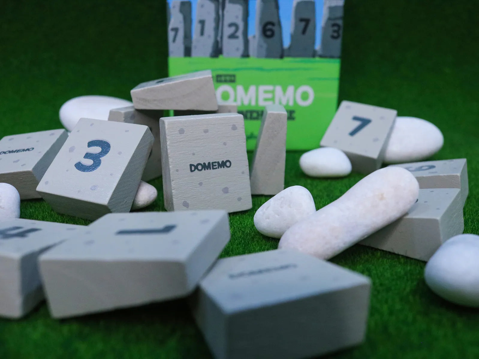 Domemo Stonehenge 