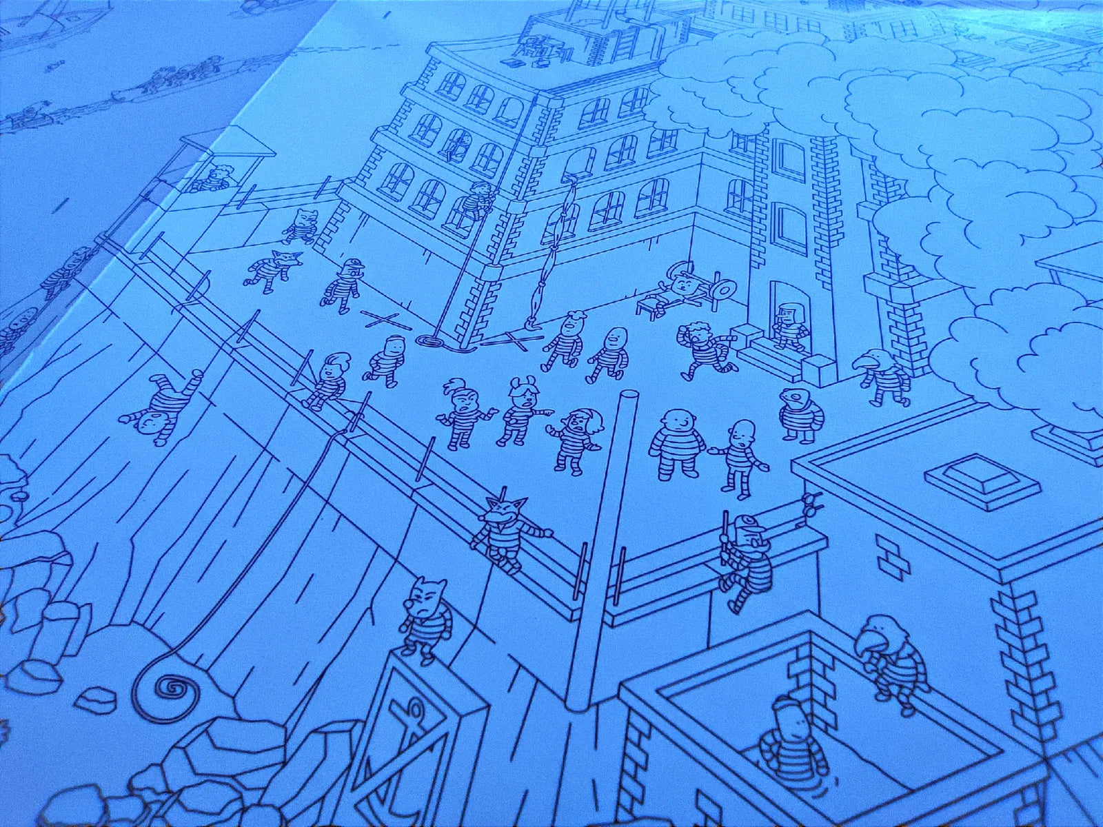 SD GAMES Micro Macro Showdown: Gioco Investigativo A Crime City, 16 Casi Da Risolvere, 1-4 Giocatori