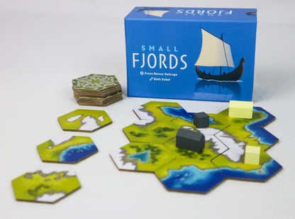 Small Fjords (Pocket Line Edition) FR-EN